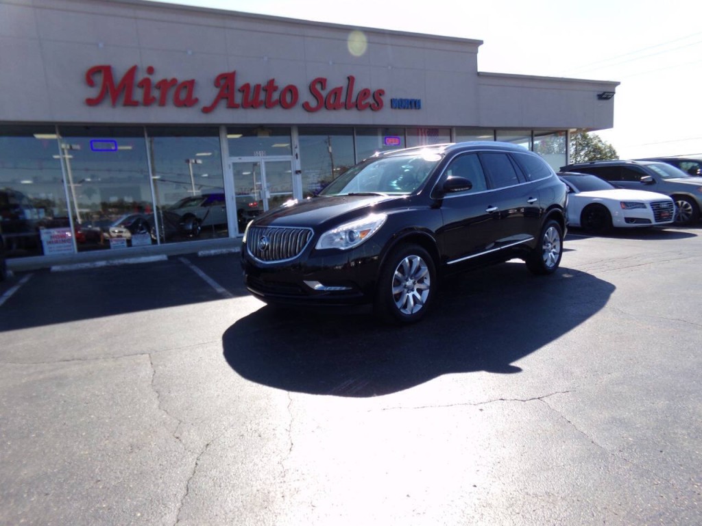 2017 Buick Enclave Image 2