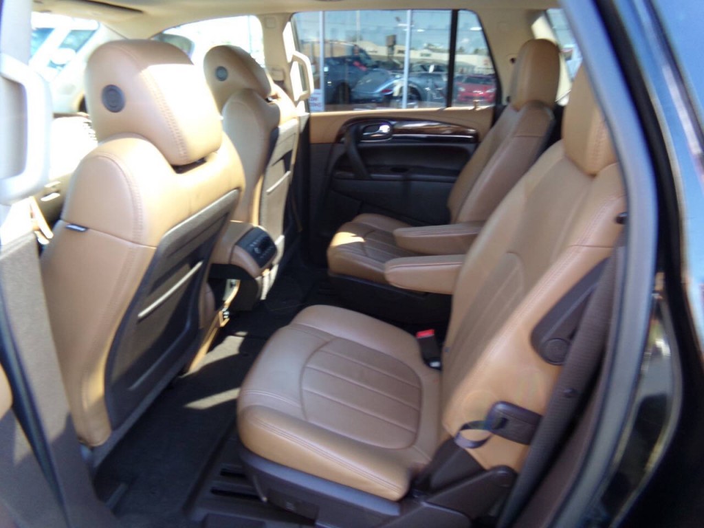 2017 Buick Enclave Image 13