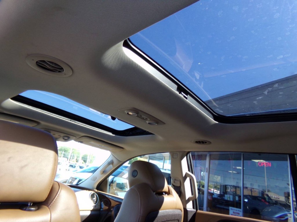 2017 Buick Enclave Image 19