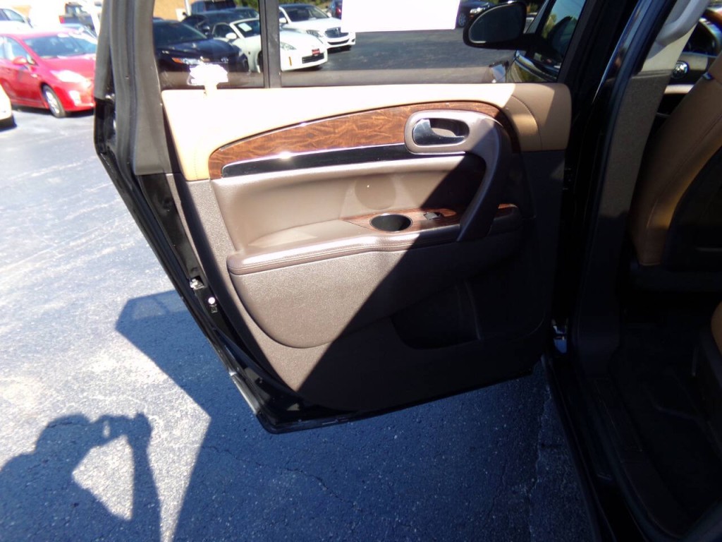 2017 Buick Enclave Image 22