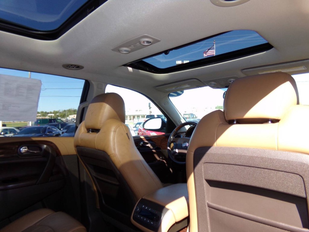 2017 Buick Enclave Image 30