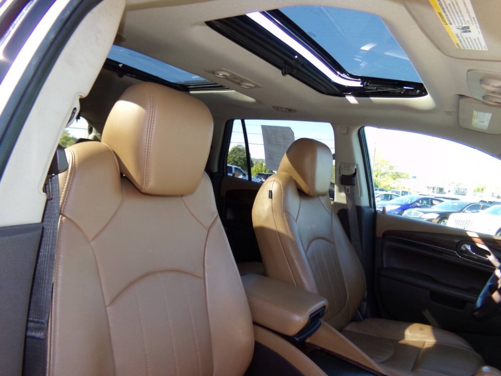 2017 Buick Enclave Image 35
