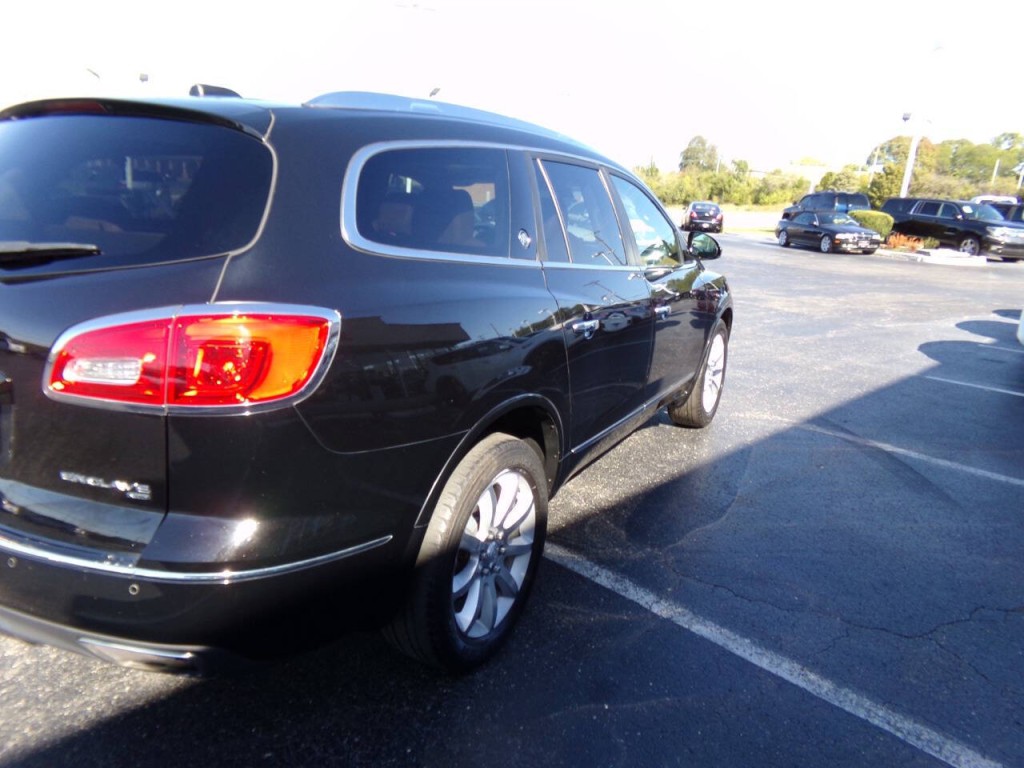 2017 Buick Enclave Image 48