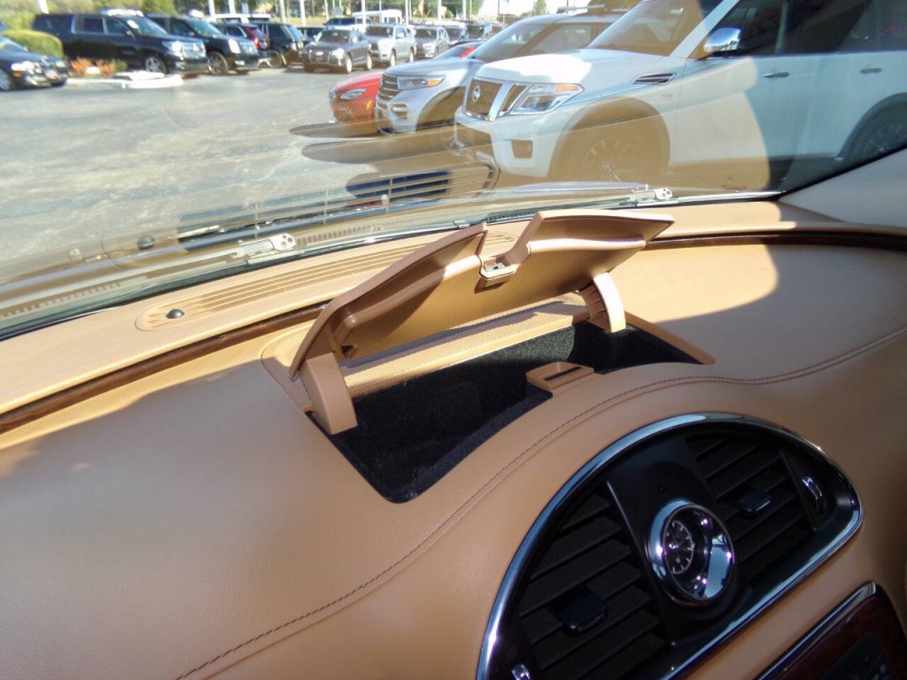 2017 Buick Enclave Image 58