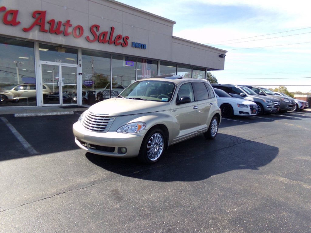 2006 Chrysler PT Cruiser Image 2