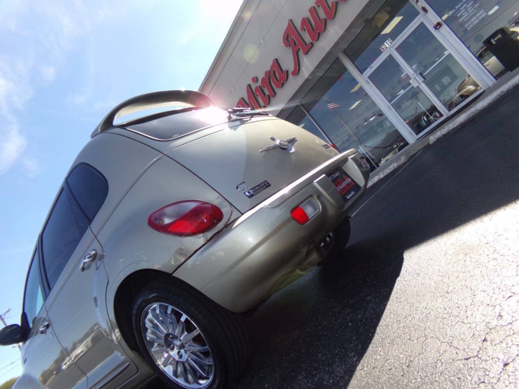 2006 Chrysler PT Cruiser Image 9