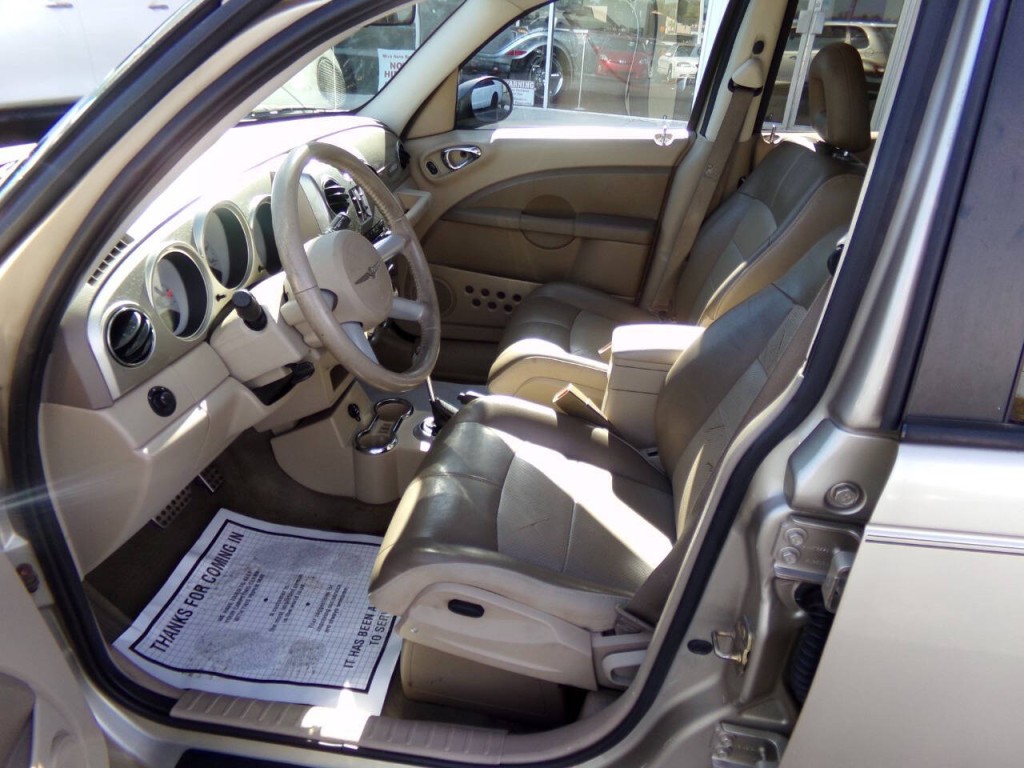 2006 Chrysler PT Cruiser Image 11