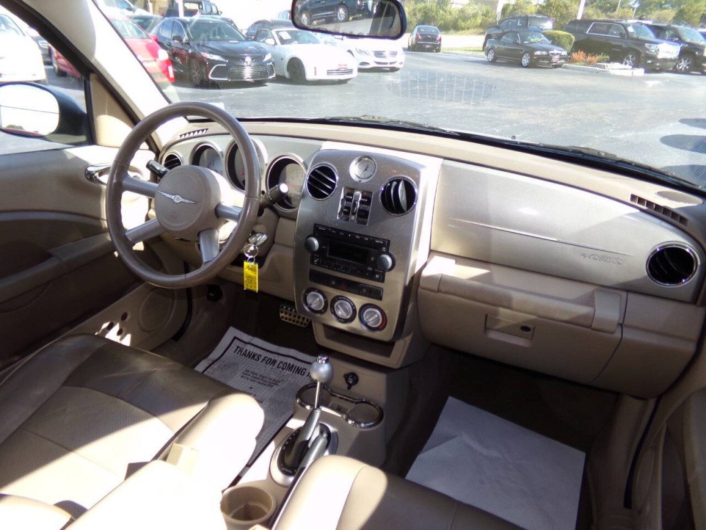 2006 Chrysler PT Cruiser Image 26