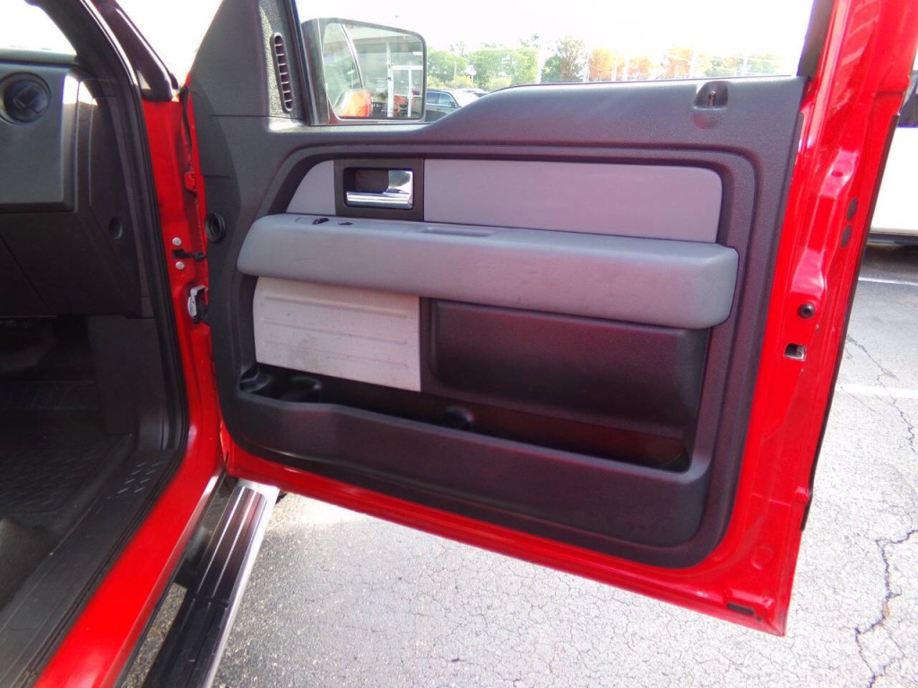 2013 Ford F-150 Image 18