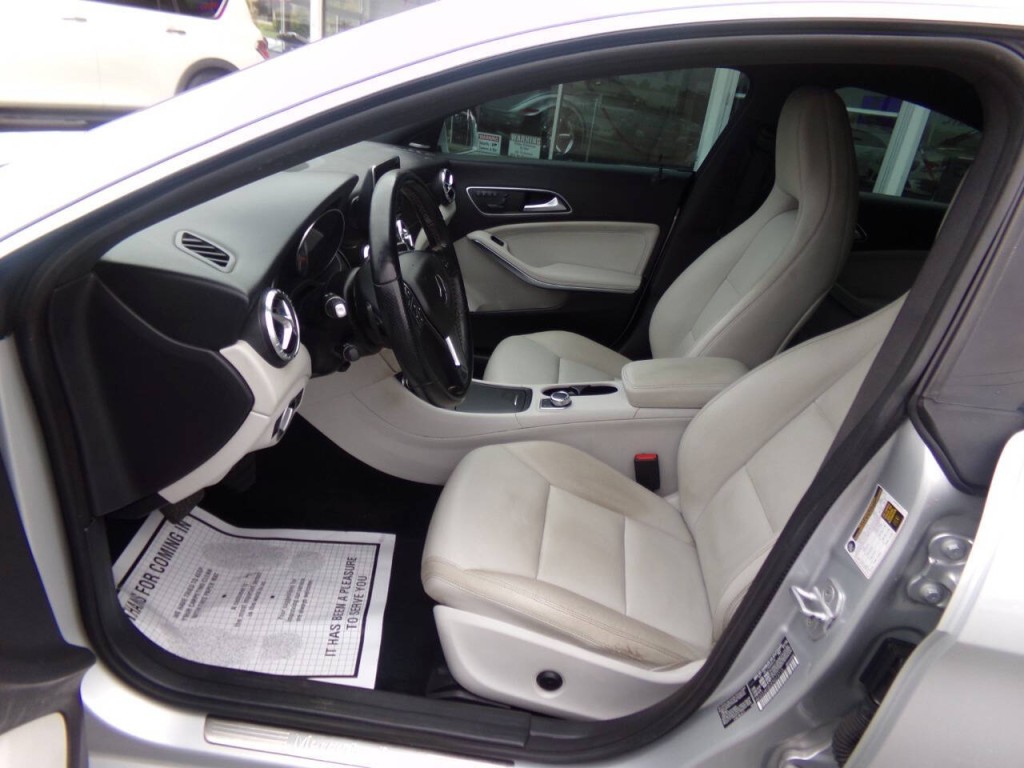 2014 Mercedes-Benz CLA-Class Image 10