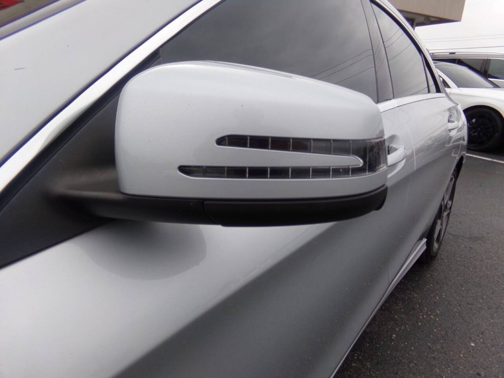 2014 Mercedes-Benz CLA-Class Image 32