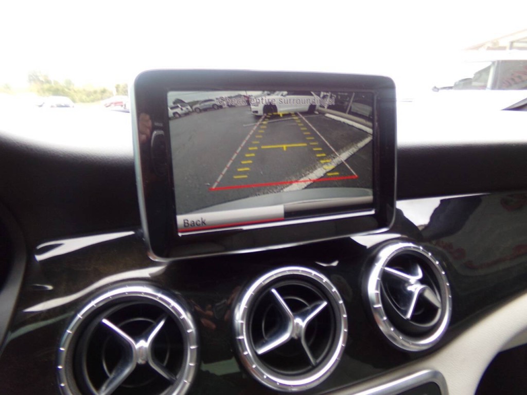 2014 Mercedes-Benz CLA-Class Image 60