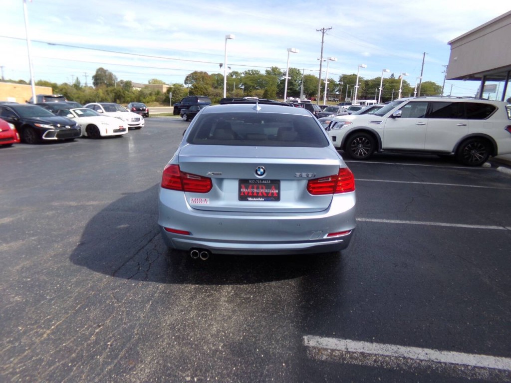 2013 BMW 3 Series Image 7