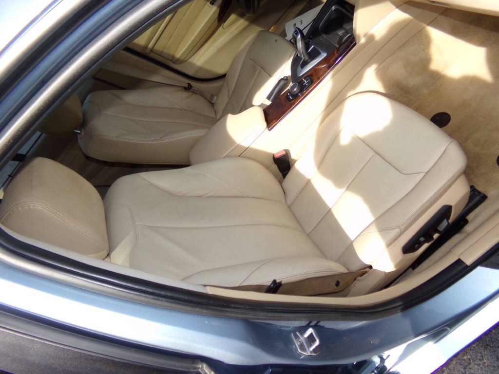 2013 BMW 3 Series Image 27