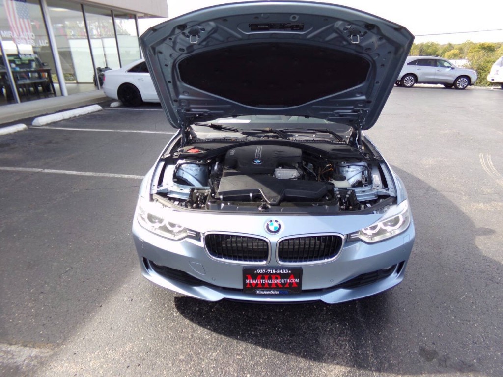 2013 BMW 3 Series Image 31