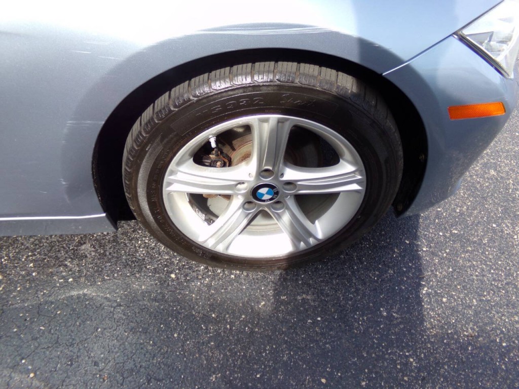 2013 BMW 3 Series Image 43