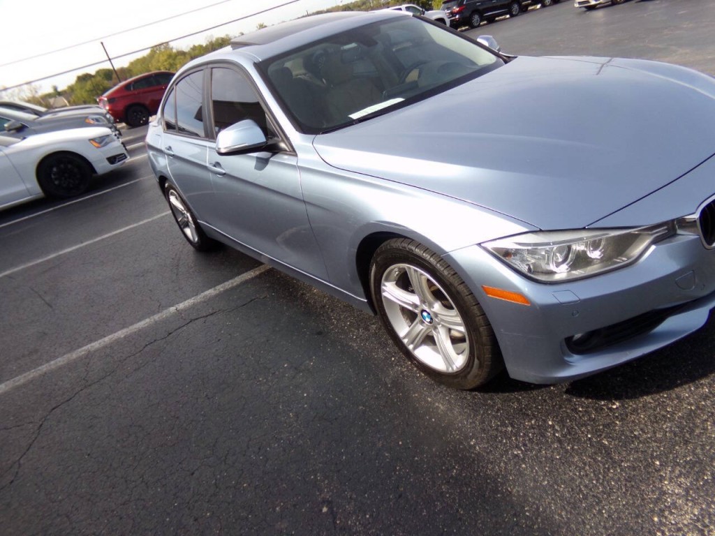 2013 BMW 3 Series Image 44