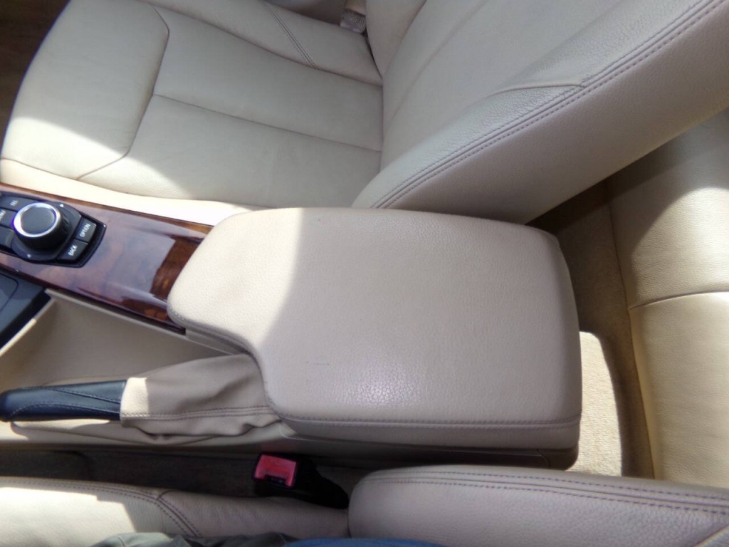 2013 BMW 3 Series Image 56