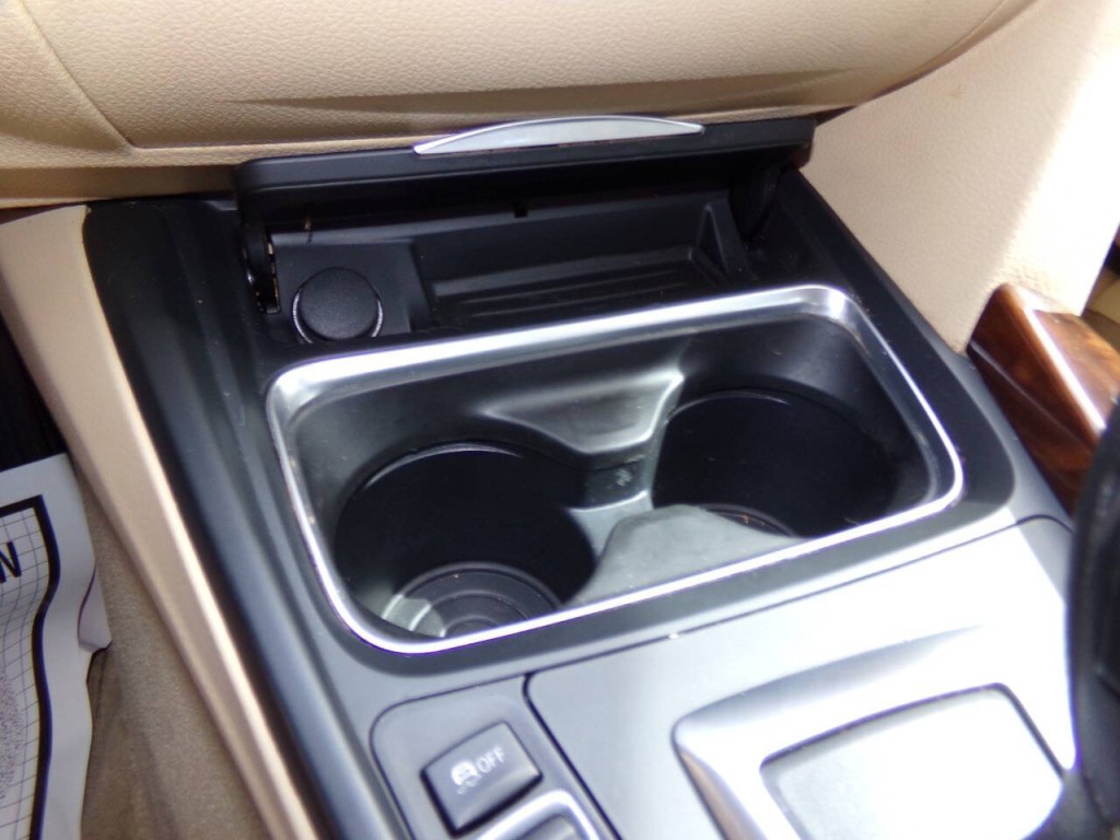 2013 BMW 3 Series Image 58