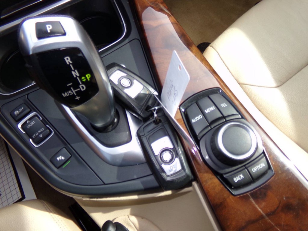 2013 BMW 3 Series Image 63