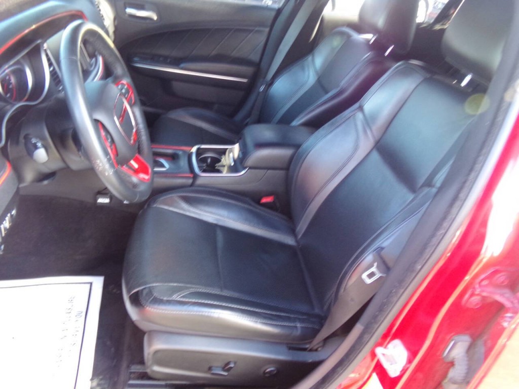 2016 Dodge Charger Image 18