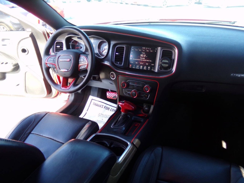 2016 Dodge Charger Image 29