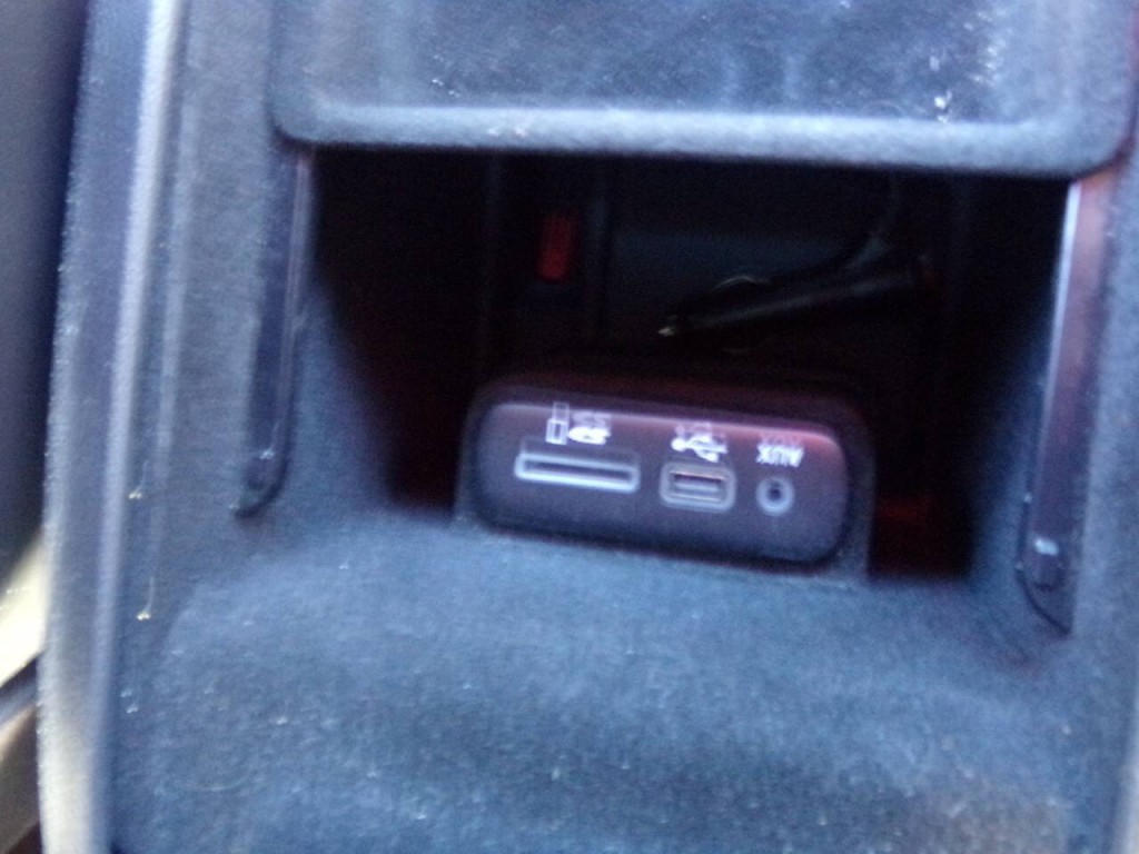2016 Dodge Charger Image 36
