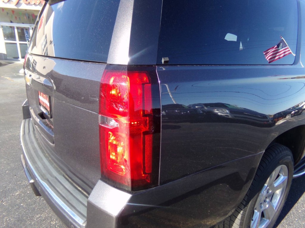 2015 Chevrolet Suburban Image 27