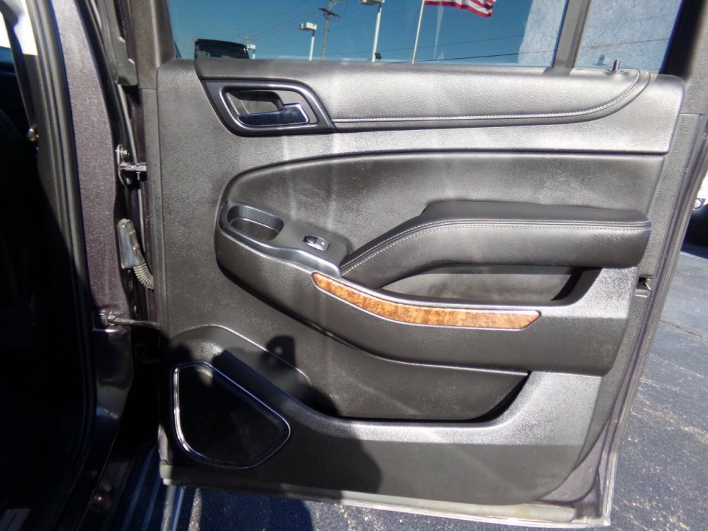 2015 Chevrolet Suburban Image 29