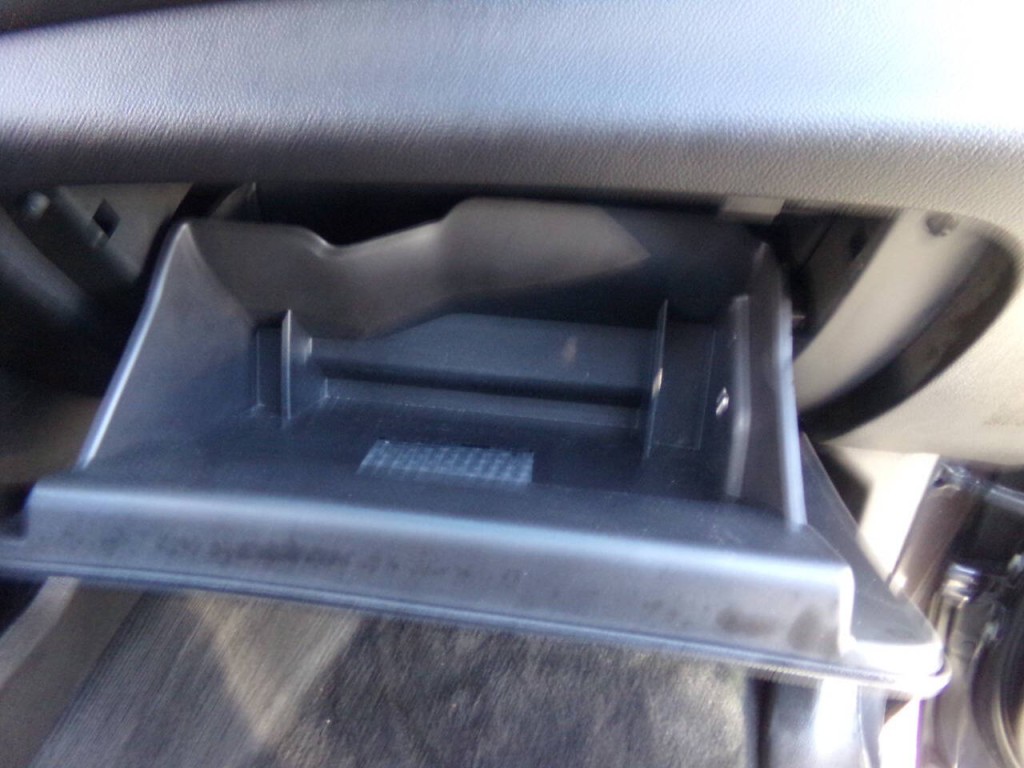 2015 Chevrolet Suburban Image 37