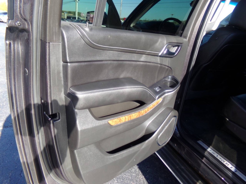 2015 Chevrolet Suburban Image 49