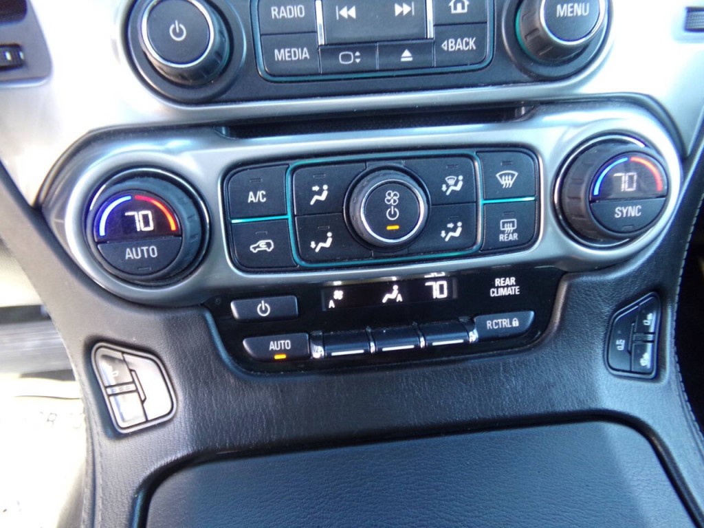 2015 Chevrolet Suburban Image 54