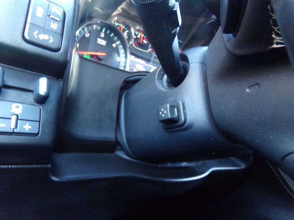 2015 Chevrolet Suburban Image 59