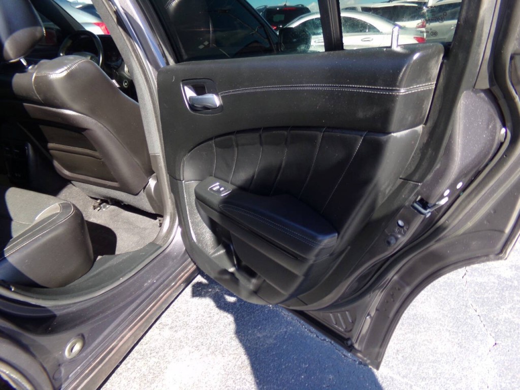 2023 Dodge Charger Image 38