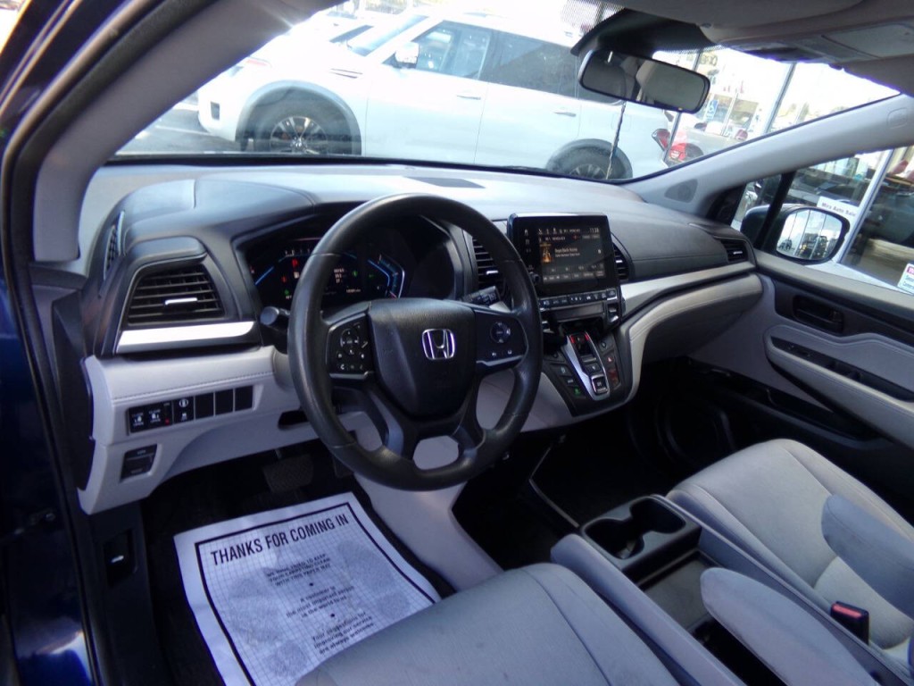 2021 Honda Odyssey Image 8