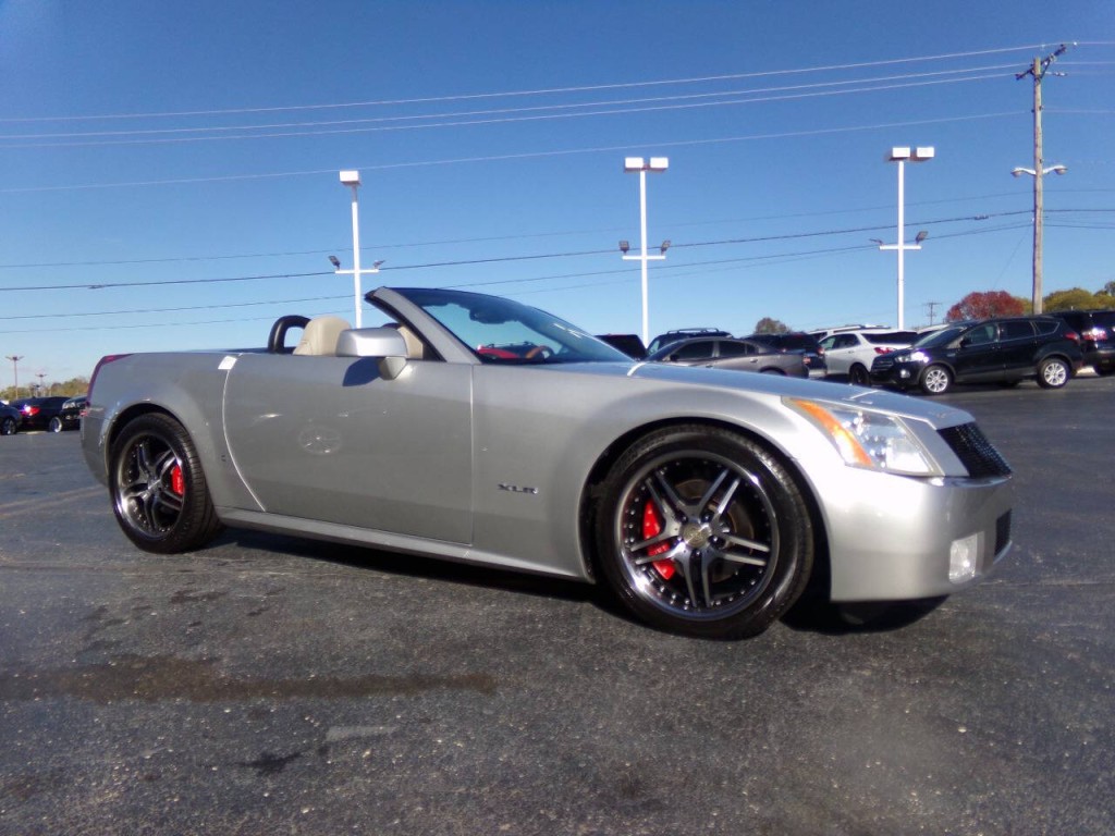 2006 Cadillac XLR Image 4
