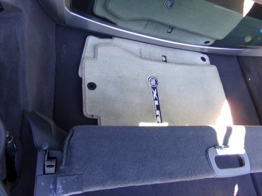 2006 Cadillac XLR Image 27