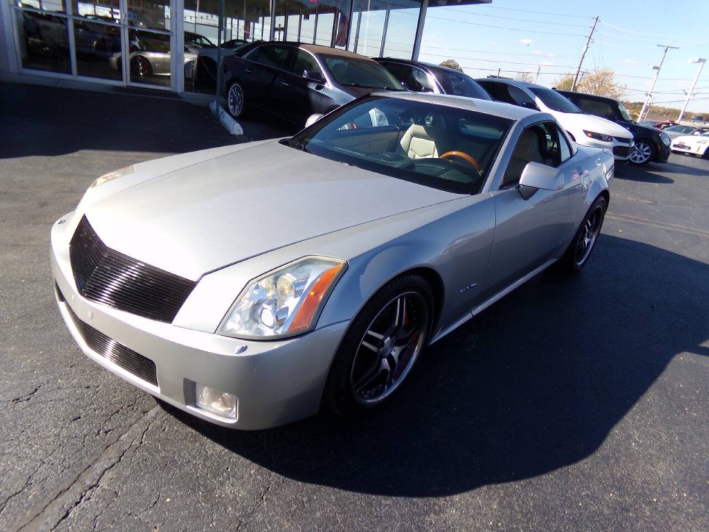 2006 Cadillac XLR Image 32