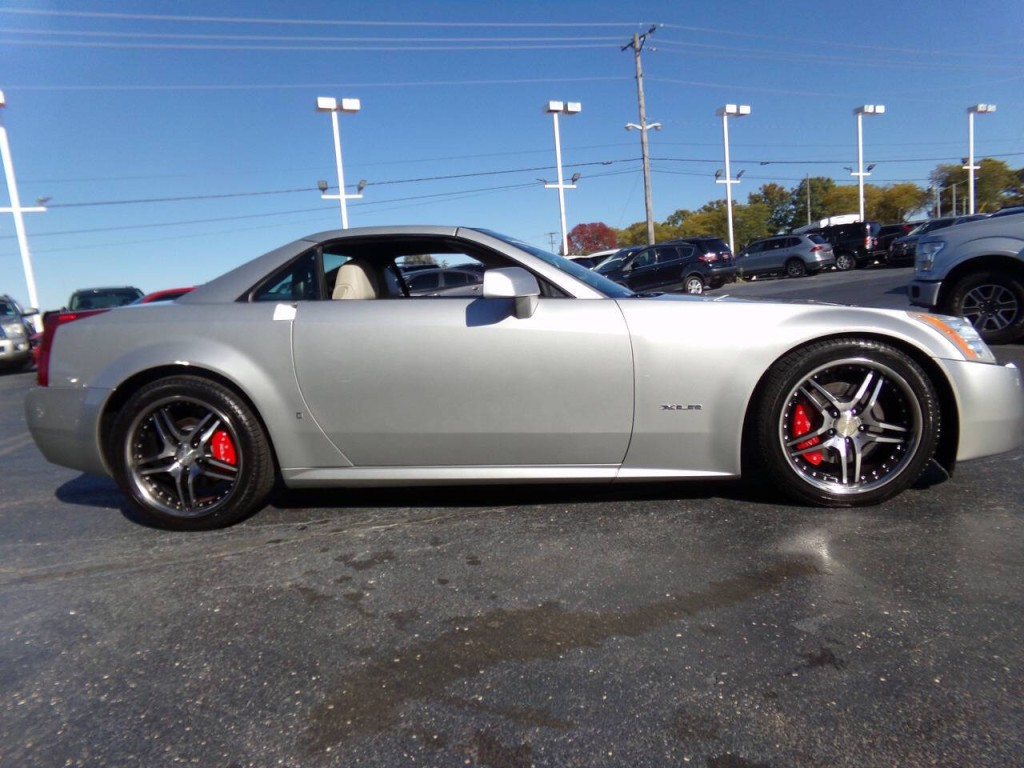 2006 Cadillac XLR Image 39