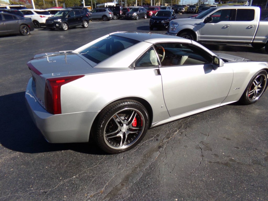 2006 Cadillac XLR Image 40