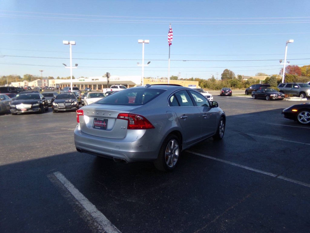 2016 Volvo S60 Image 6