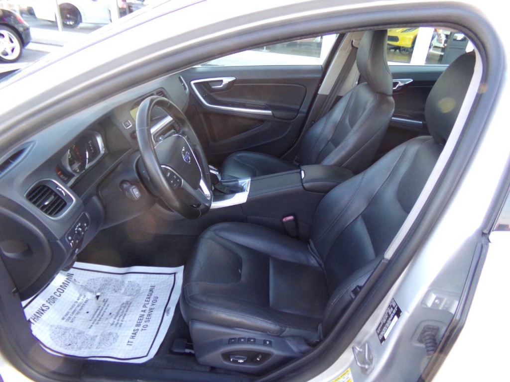 2016 Volvo S60 Image 10