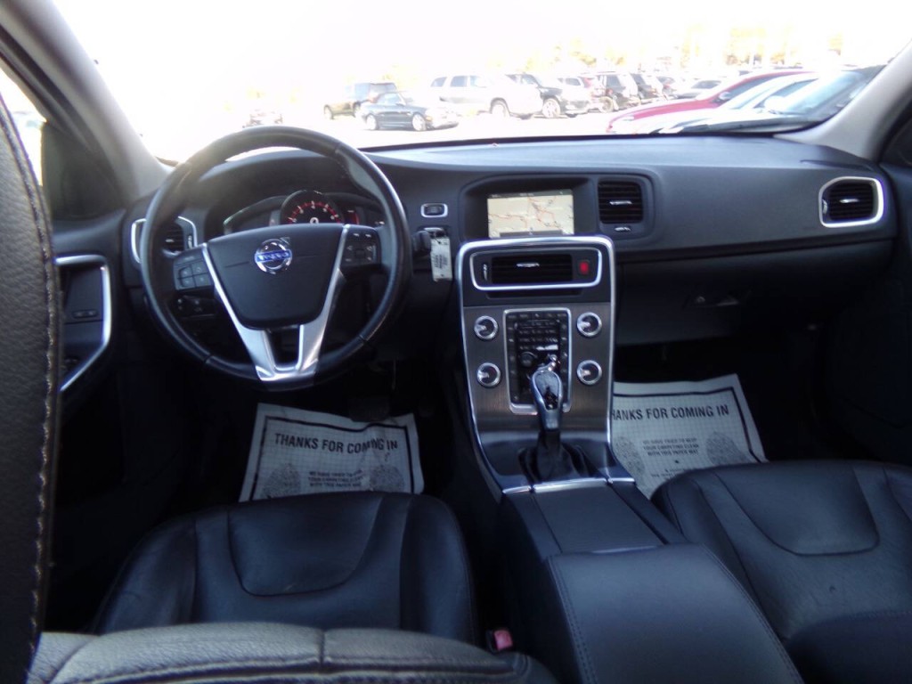 2016 Volvo S60 Image 17