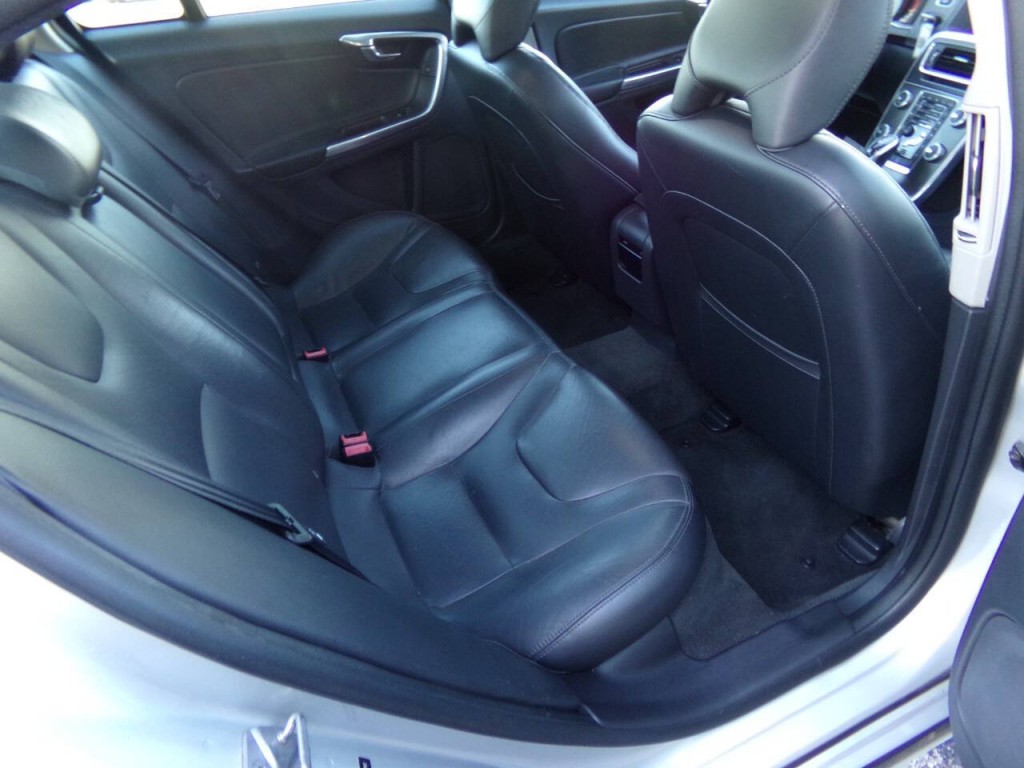 2016 Volvo S60 Image 21