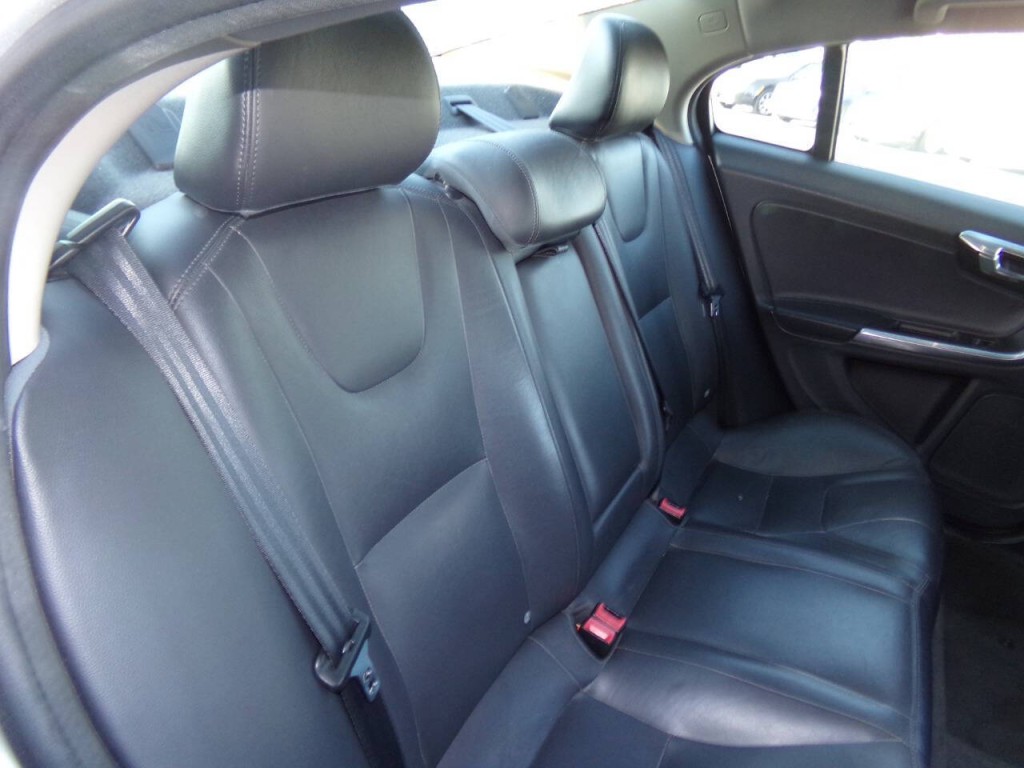 2016 Volvo S60 Image 22