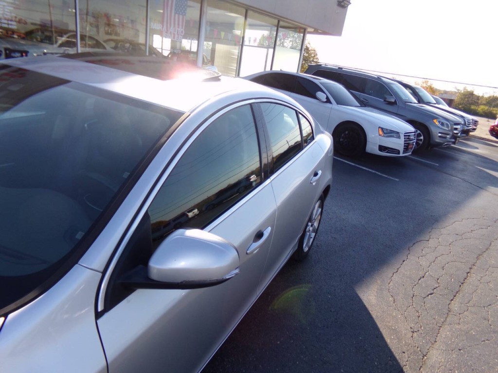 2016 Volvo S60 Image 34