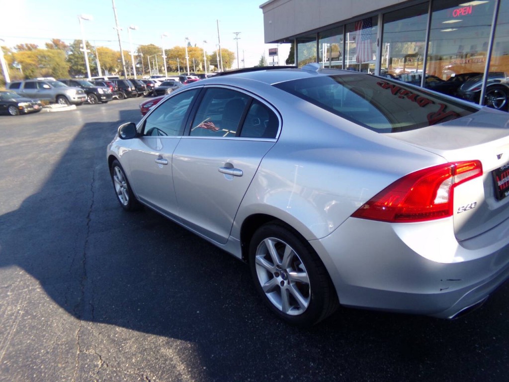 2016 Volvo S60 Image 36