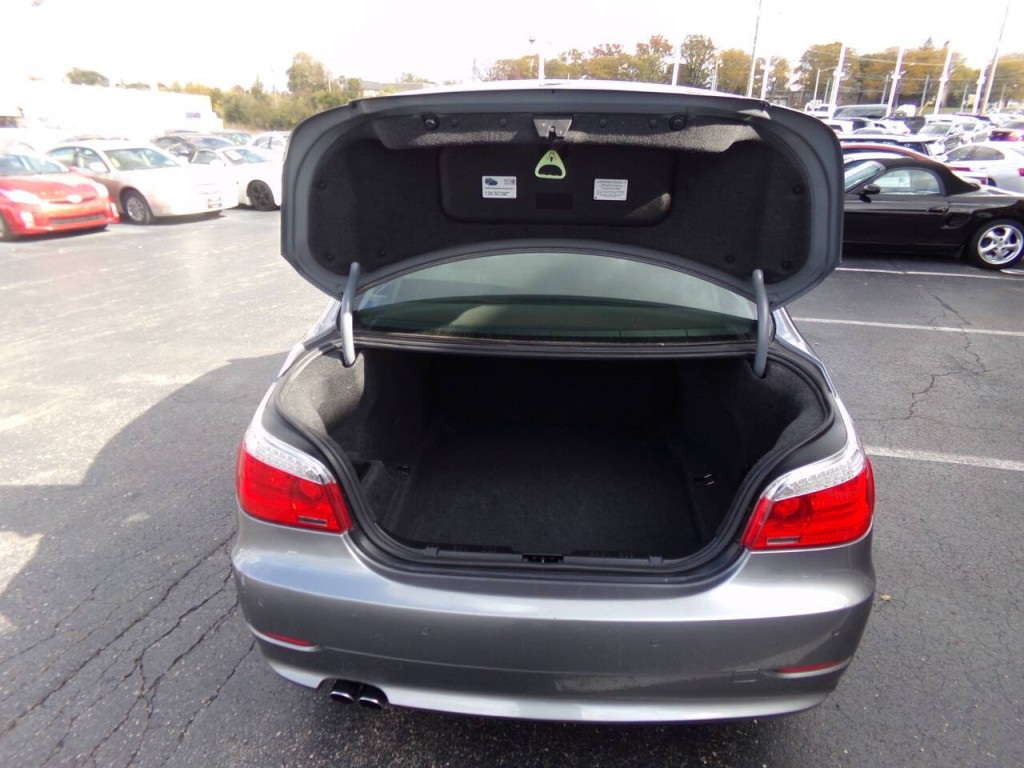 2009 BMW 5 Series Image 22