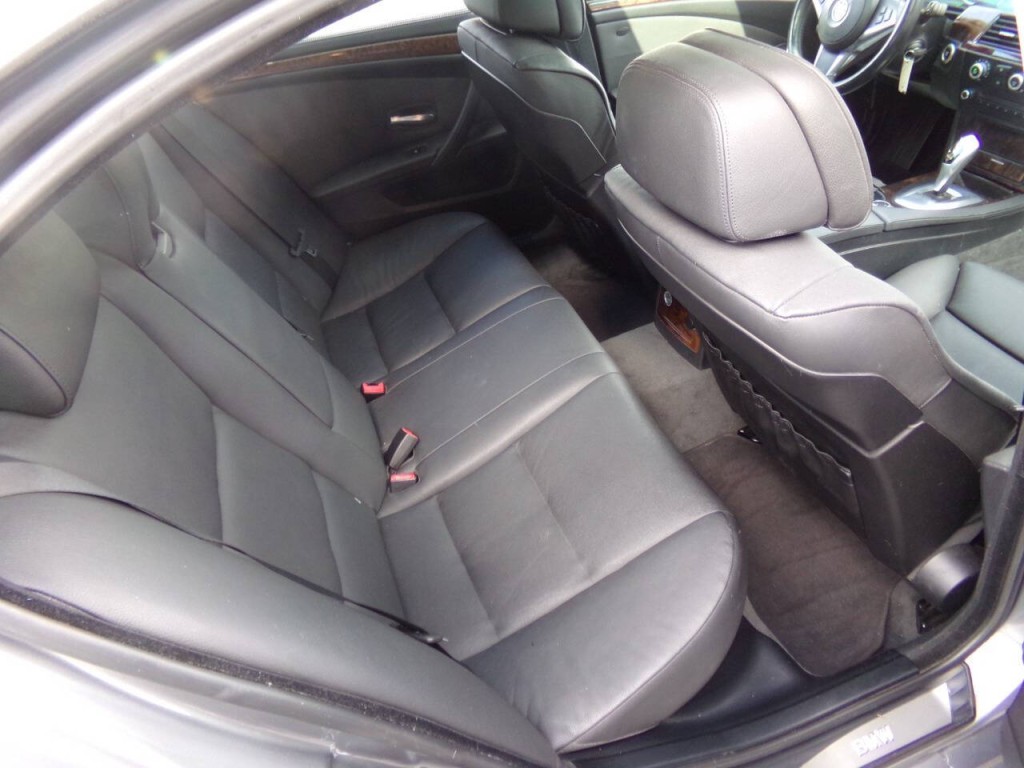 2009 BMW 5 Series Image 23