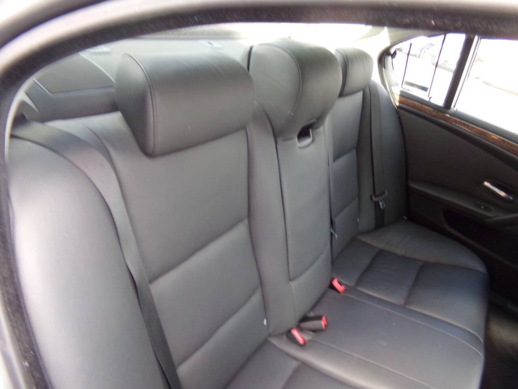 2009 BMW 5 Series Image 24